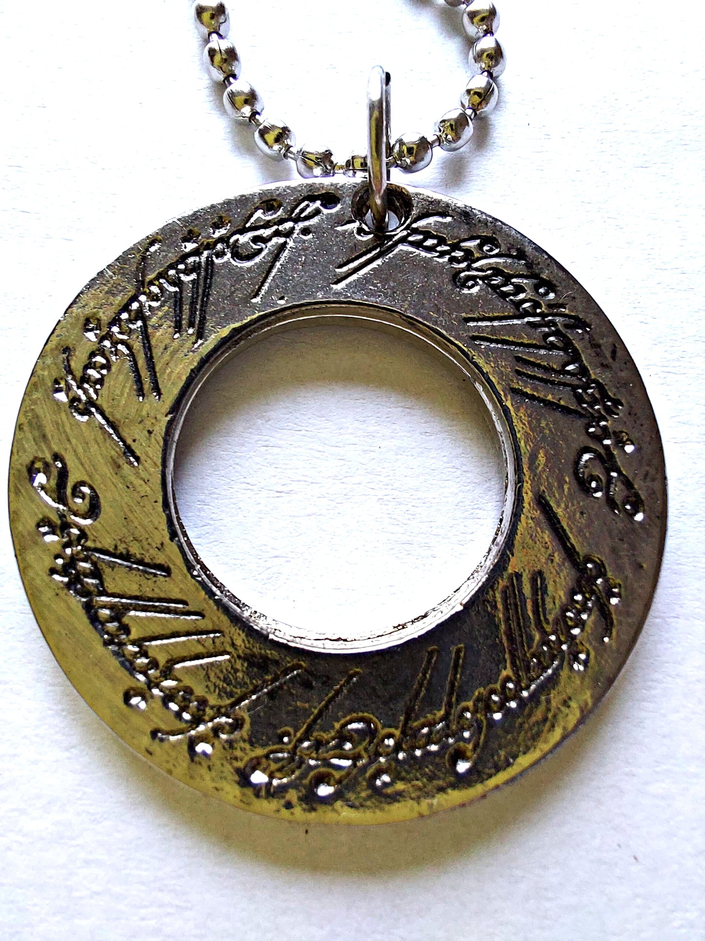 One Ring / Anillo Único (colgante o llavero)