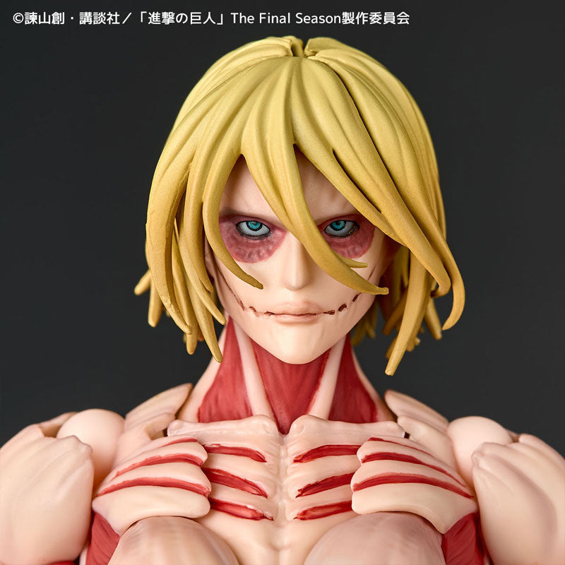 (Pre-Venta) Revoltech Amazing Yamaguchi - Female Titan (Annie Leonhart)