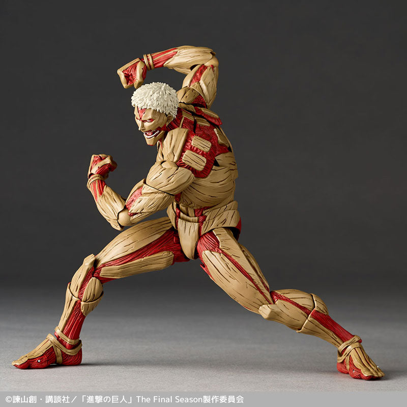 (Pre-Venta) Revoltech Amazing Yamaguchi - Armored Titan (Reiner Braun)