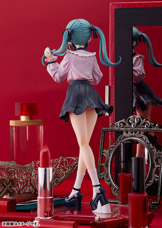(Pre-Venta) POP UP PARADE - Hatsune Miku ver. The Vampire (L Size)