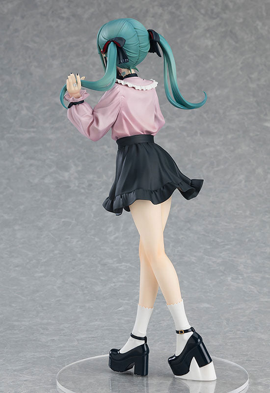 (Pre-Venta) POP UP PARADE - Hatsune Miku ver. The Vampire (L Size)