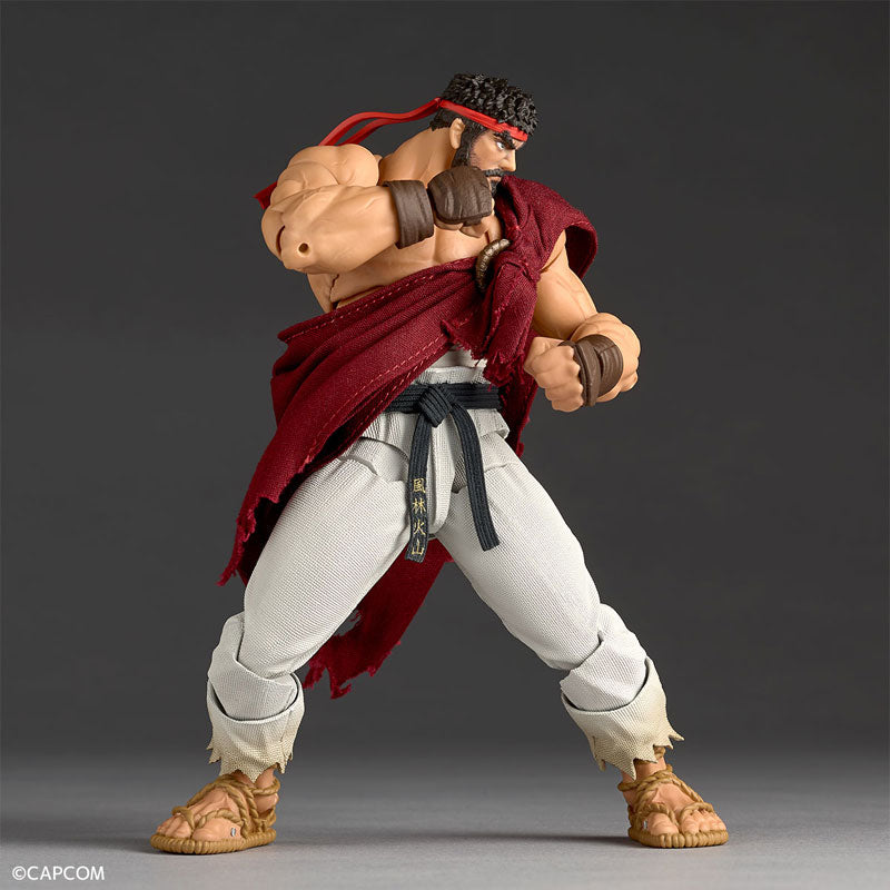 (Pre-Venta) Revoltech Amazing Yamaguchi - Ryu (SF6)