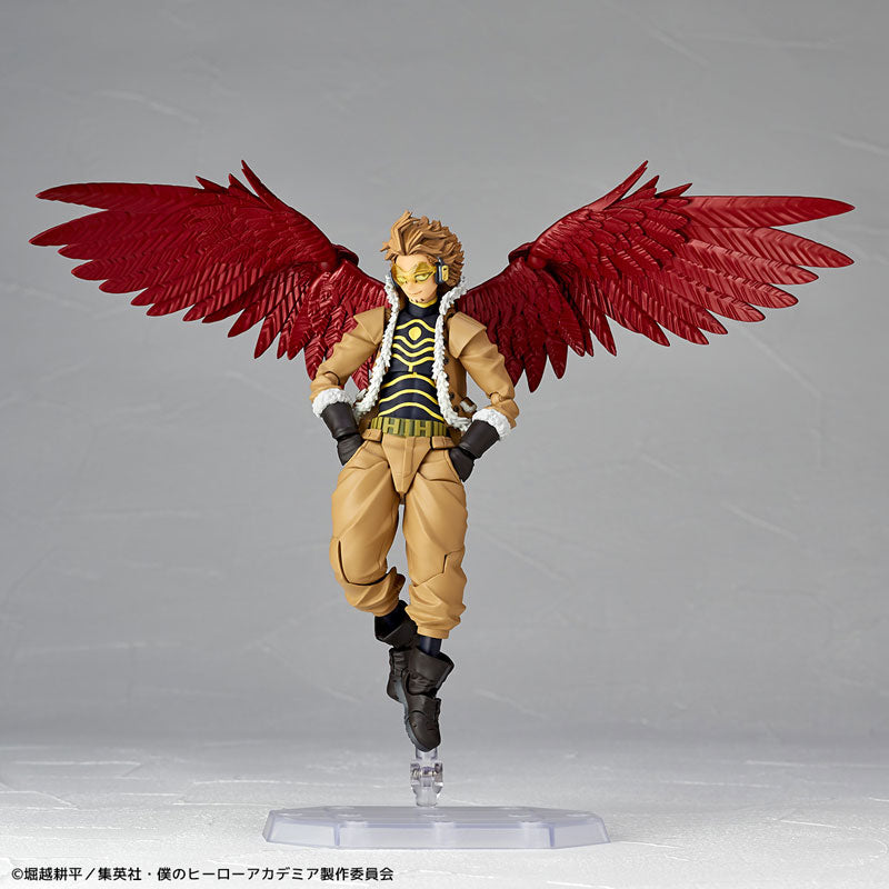 (Pre-Venta) Revoltech Amazing Yamaguchi - Hawks (Keigo Takami)
