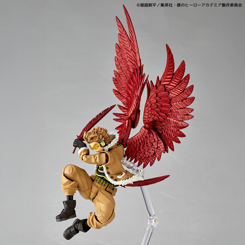 (Pre-Venta) Revoltech Amazing Yamaguchi - Hawks (Keigo Takami)