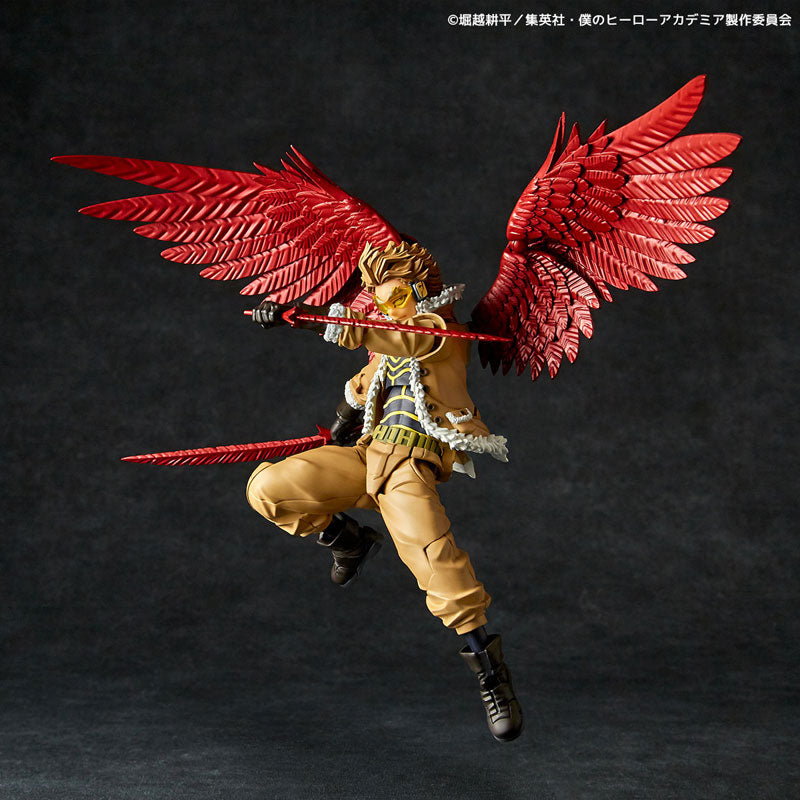 (Pre-Venta) Revoltech Amazing Yamaguchi - Hawks (Keigo Takami)