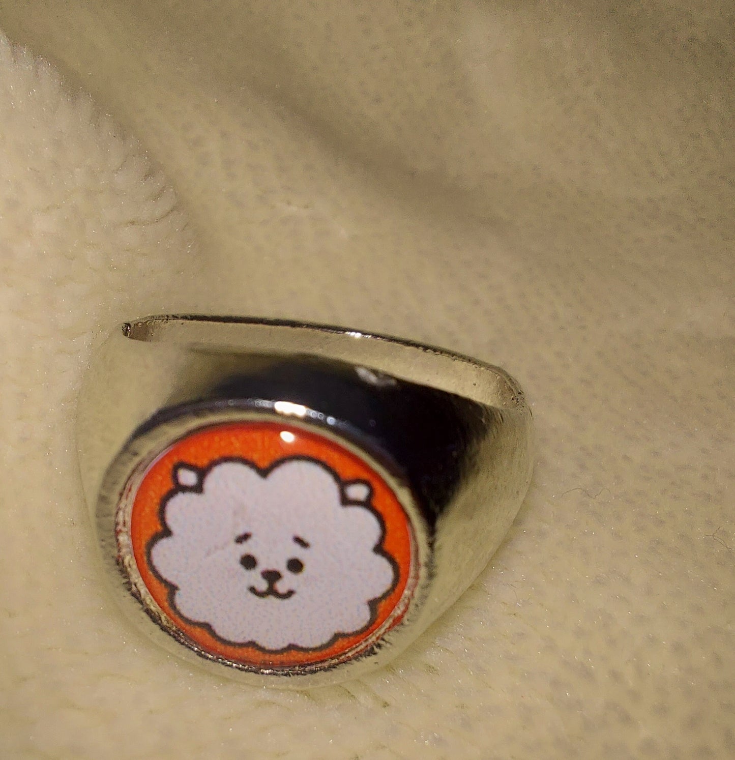 Anillo BT21 RJ