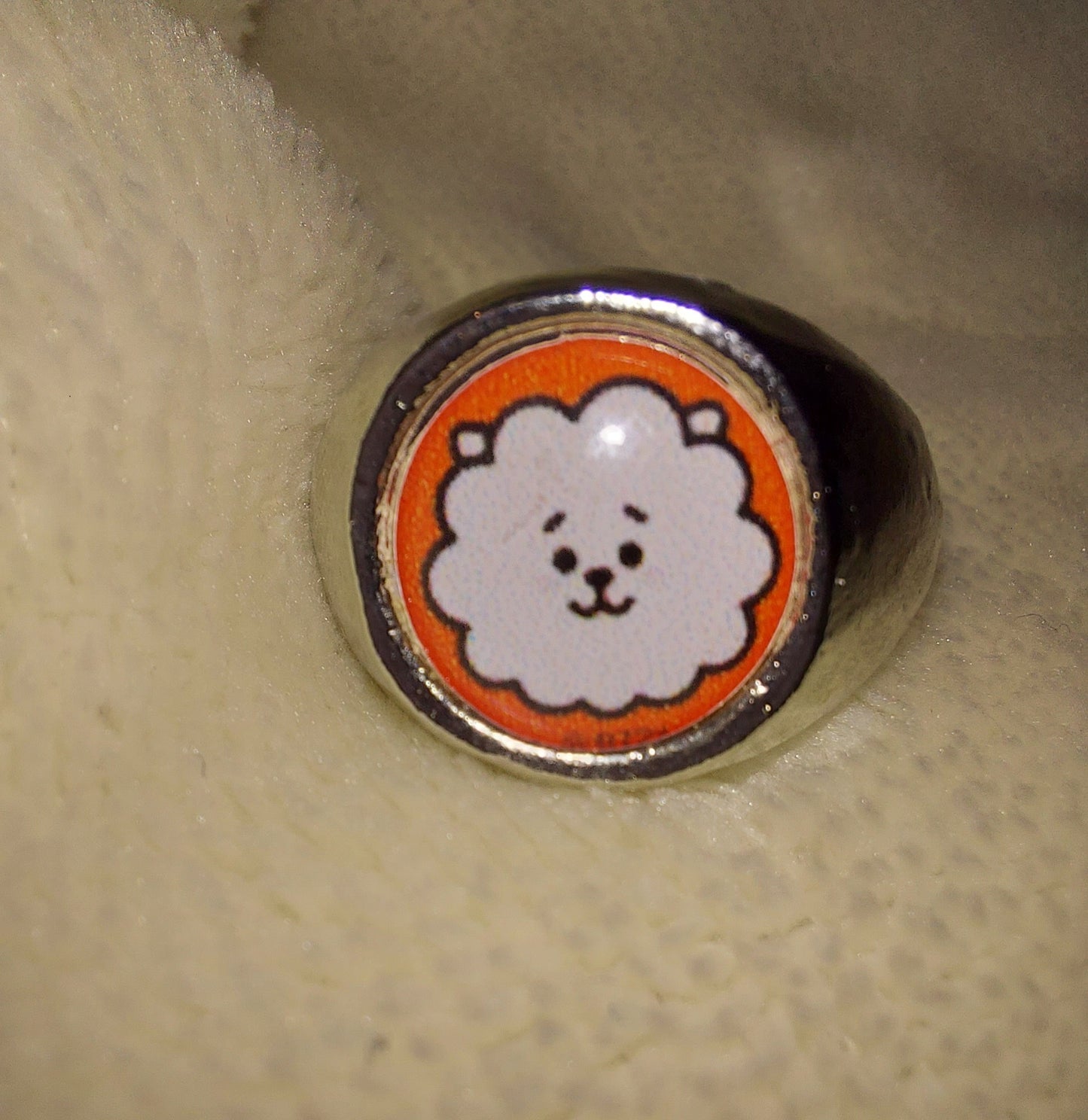 Anillo BT21 RJ