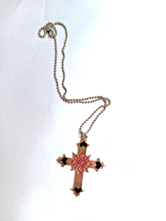Cruz con rosa Yuki Cross (colgante o llavero)