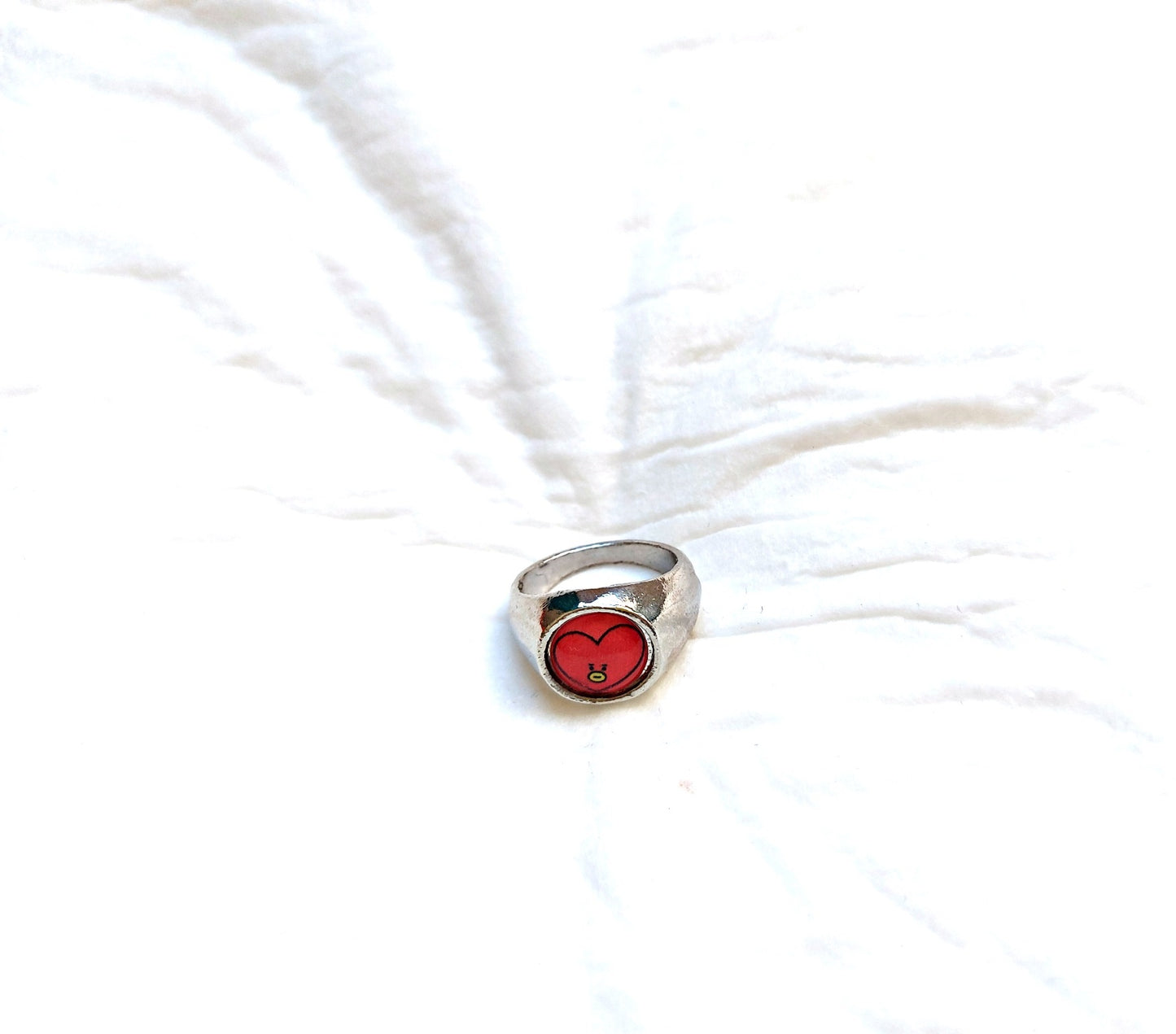 Anillo BT21 Tata